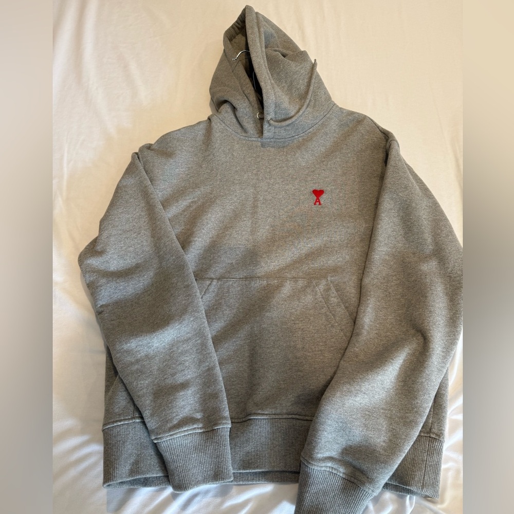 AMI Paris Ami de Coeur Hoodie in Grey Men Size S Unisex